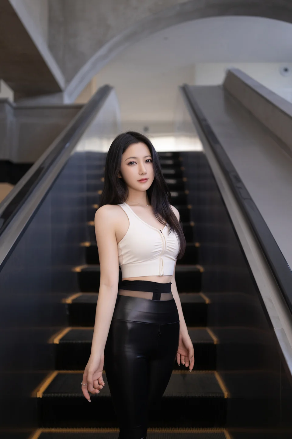 鱼子酱Fish - 行李托运 [121P-1.13GB] tg@simisebaisi 【丝足阁】009.webp